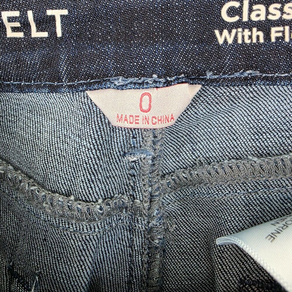 Laurie Felt Classic Boot Cut Classic Denim Floral Embroidered Jeans Size 0 - Picture 6 of 16
